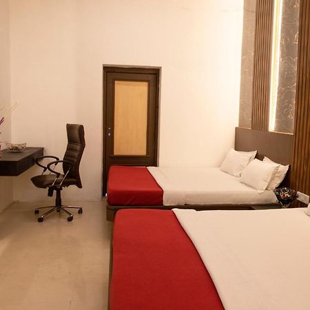 Empire Royale Hotel Mumbai Luaran gambar